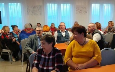 Pirzok w Trębach Starych 9